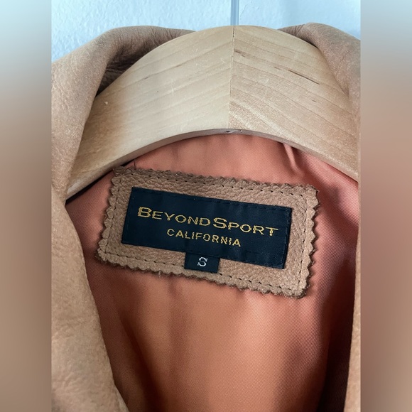 Vintage 80s/90s BEYOND Tan Leather Suede Jacket Womens USA Biker - Picture 4 of 9